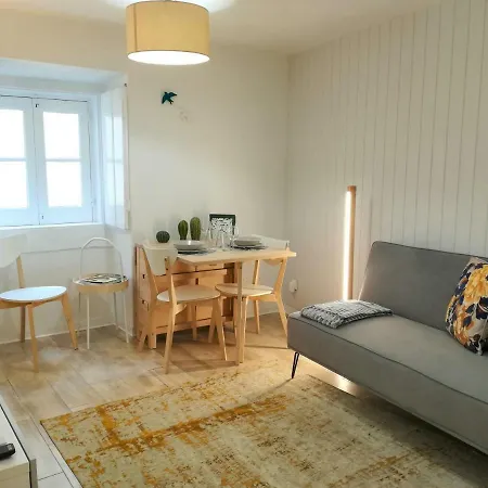 Nomad's Castello Flats Apartment Lisbon